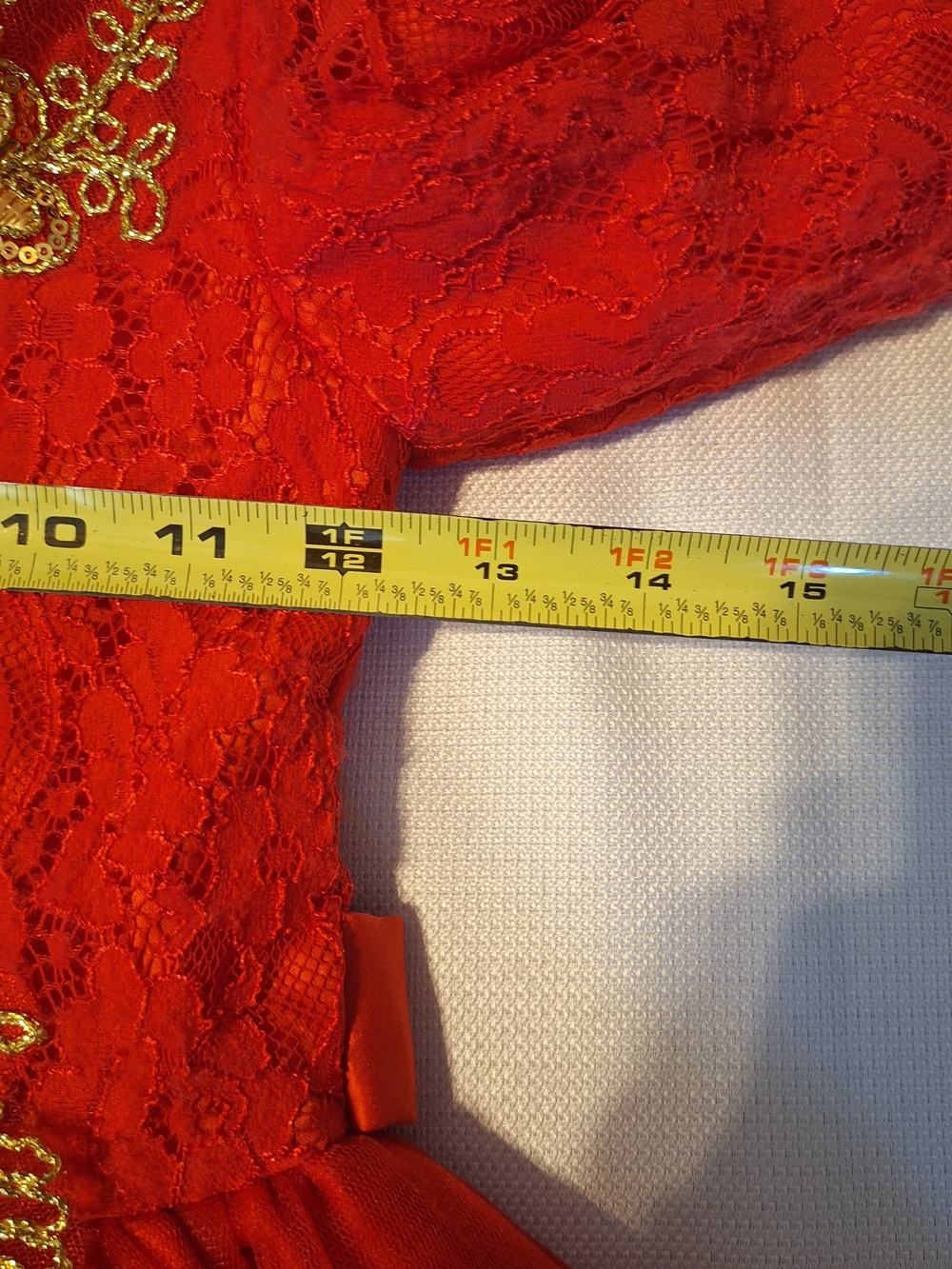 Chinese-style Girls Red Peacock Golden Embroidered Dress 140 or kids size 8-10